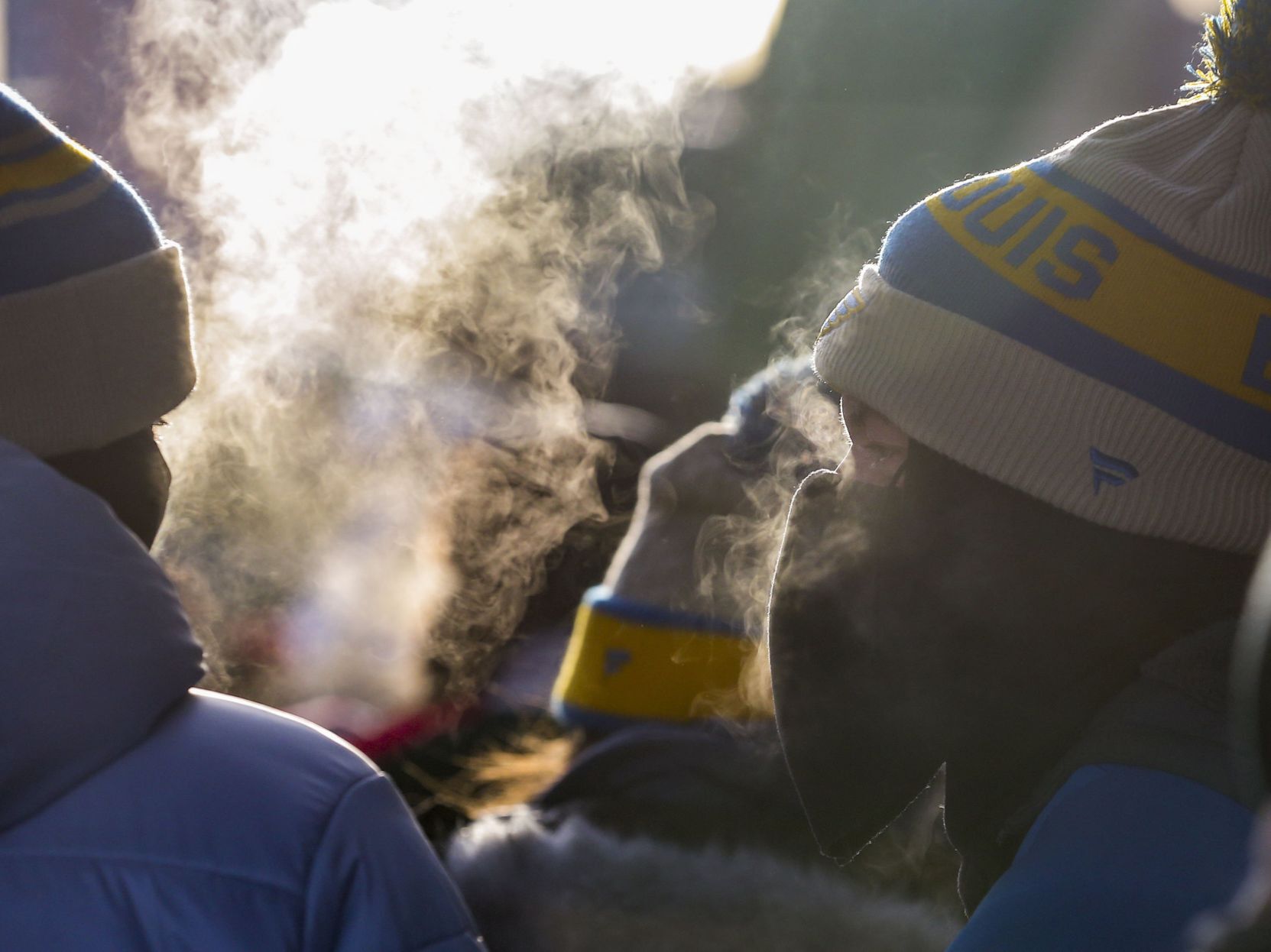 Fans brave the cold before Winter Classic